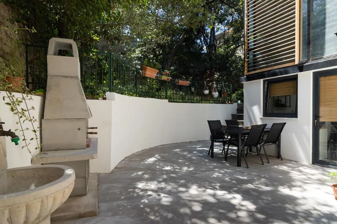 Apartment Studio Tina In Centar With Parking Split